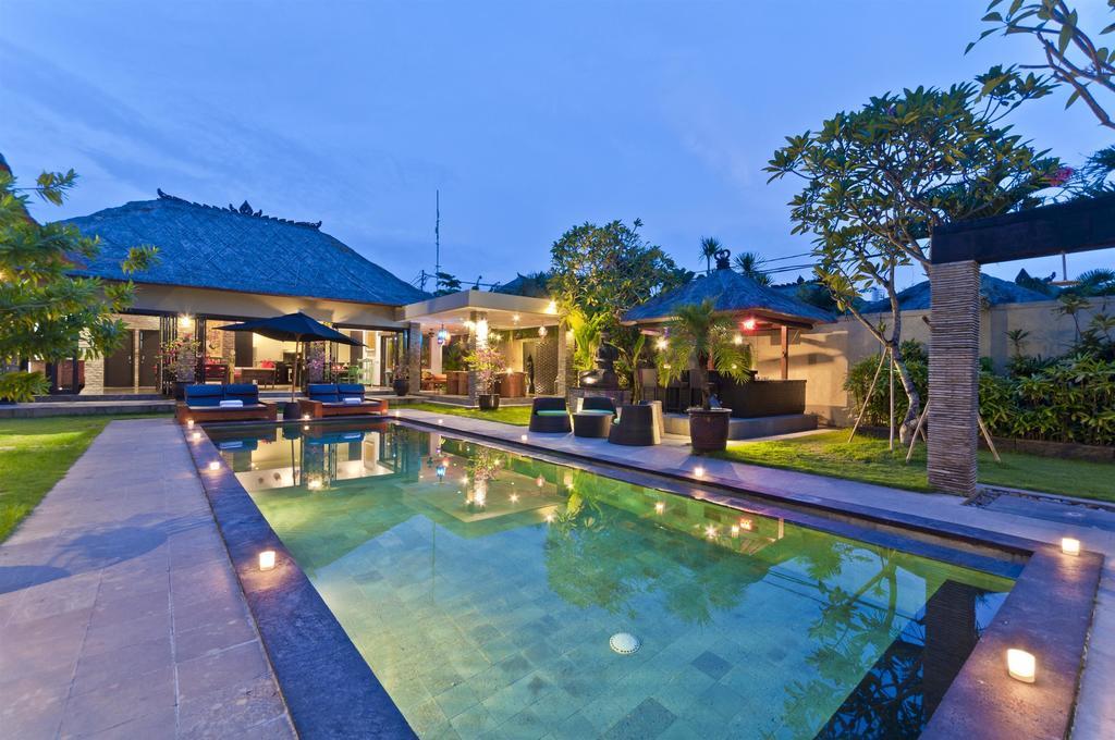 Villa Mahkota スミニャック エクステリア 写真