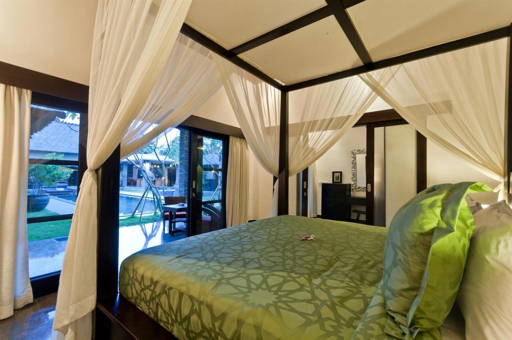 Villa Mahkota スミニャック 部屋 写真