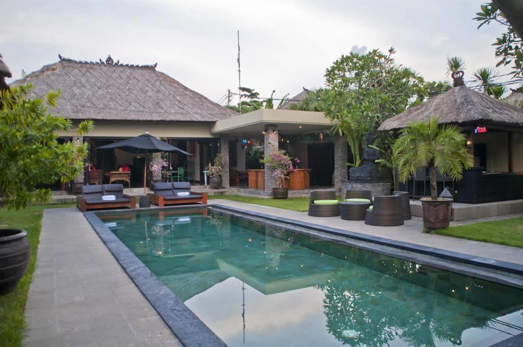 Villa Mahkota スミニャック エクステリア 写真