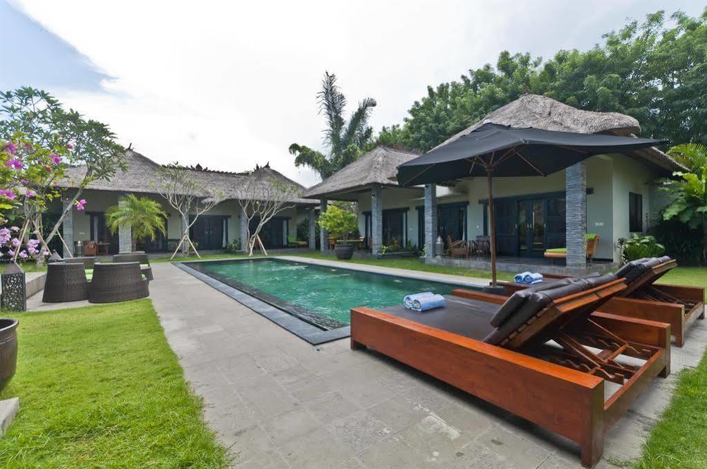 Villa Mahkota スミニャック エクステリア 写真