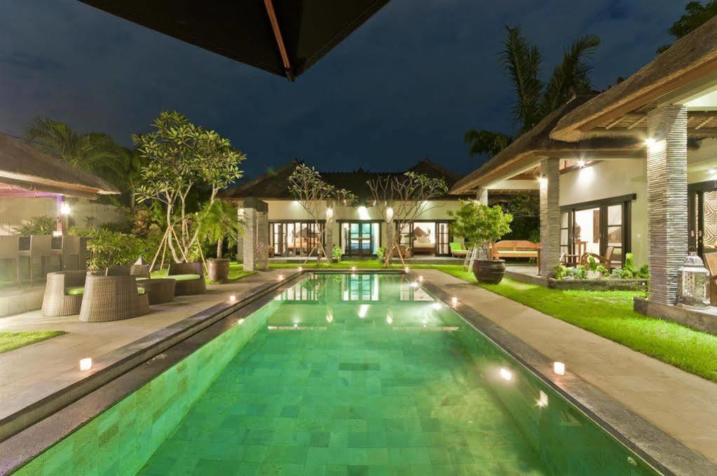 Villa Mahkota スミニャック エクステリア 写真