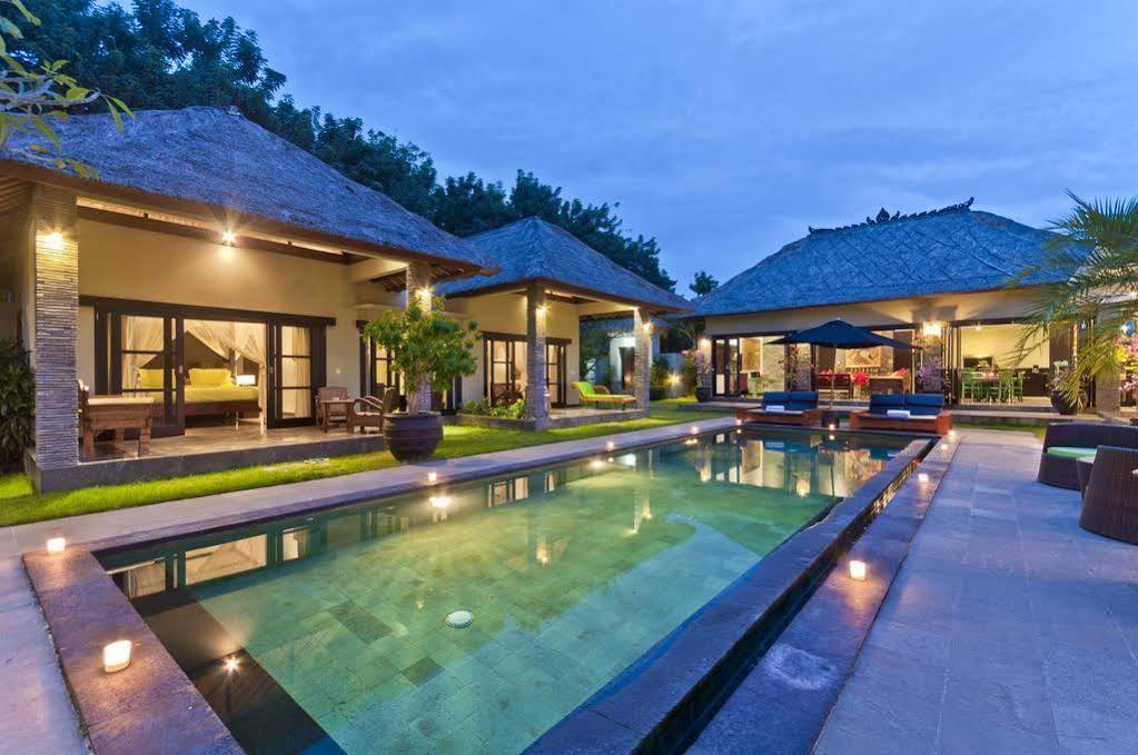 Villa Mahkota スミニャック エクステリア 写真